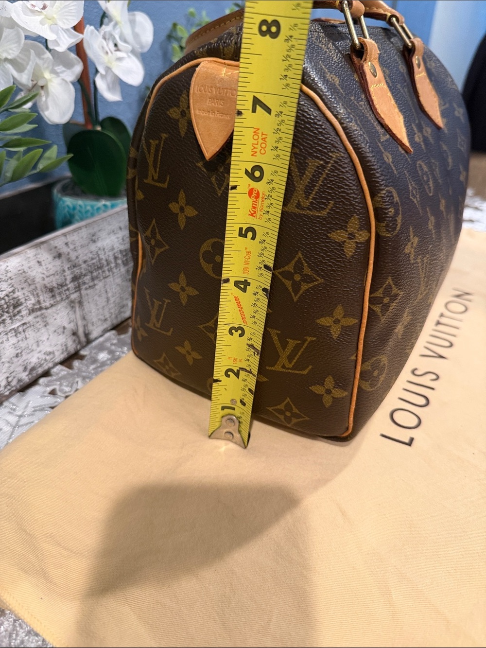 Authentic Louis Vuitton Speedy 25 monogram - Picture 14 of 15
